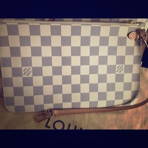 Louis Vuitton Neverfull Azur pouchette